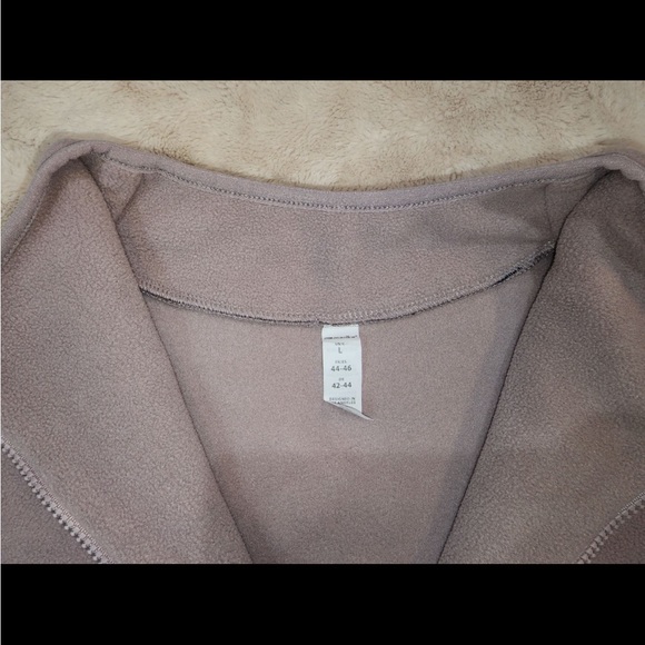 Marika Womens Sweater Size Large - Picture 2 of 4